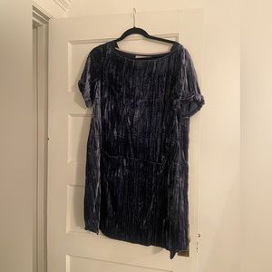 Anthropologie blue velvet above knee dress with front pockets